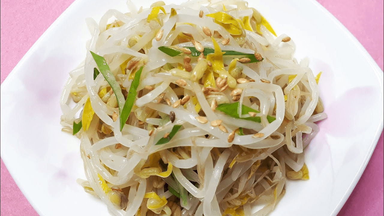 Seasoned Mung Bean Sprout Salad